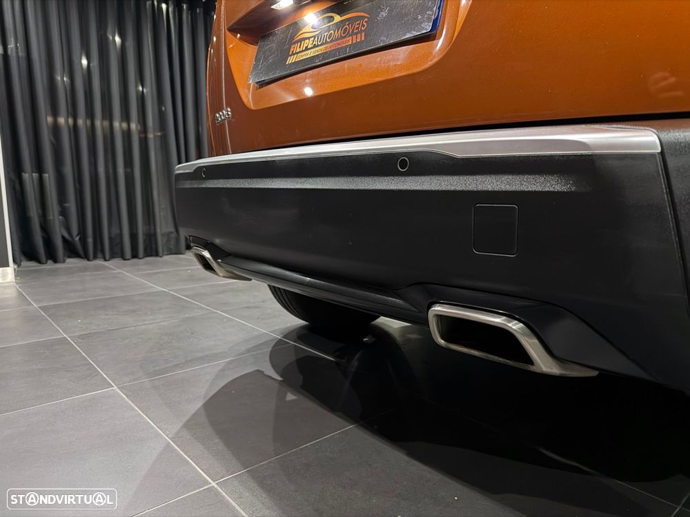 Peugeot 2008 1.2 PureTech Allure EAT8 - 41