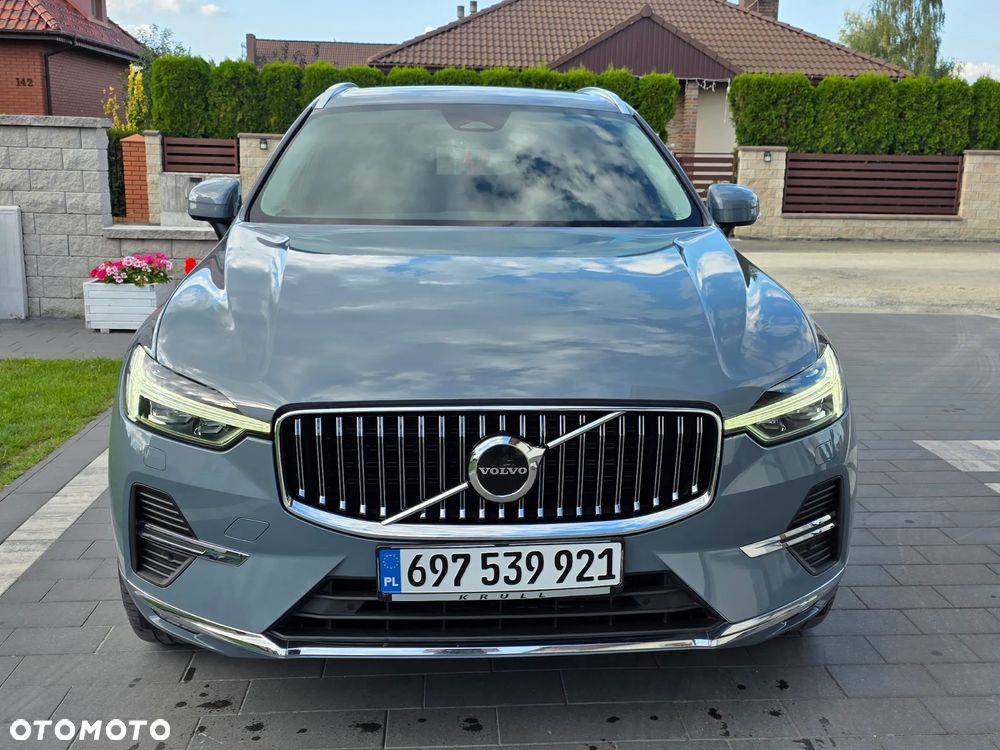 Volvo XC 60 B4 D AWD Ultimate Bright - 2