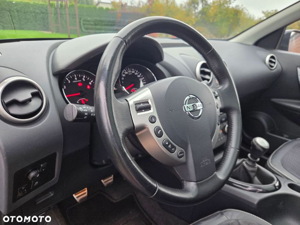 Nissan Qashqai+2 - 13