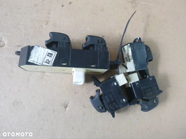PANEL STEROWANIA SZYBAMI HYUNDAI SANTA FE I 00-06 - 9