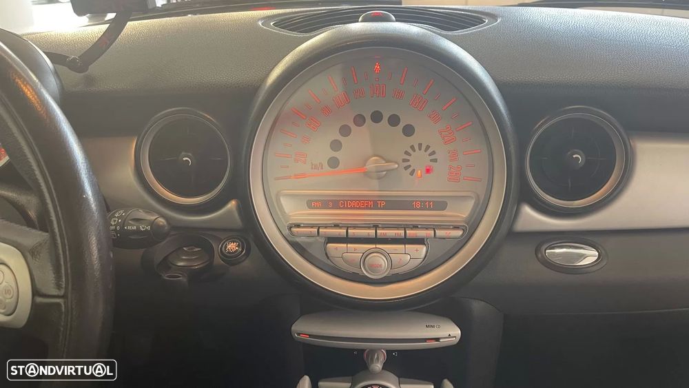 MINI 3 Portas One D - 27