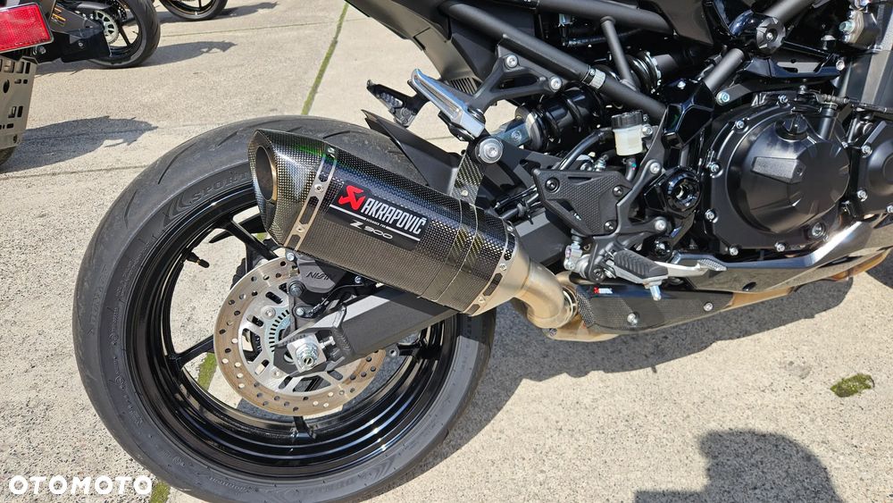 Kawasaki Z 900 - 8