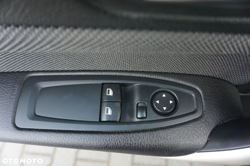 BMW Seria 2 218i Sport Line - 14