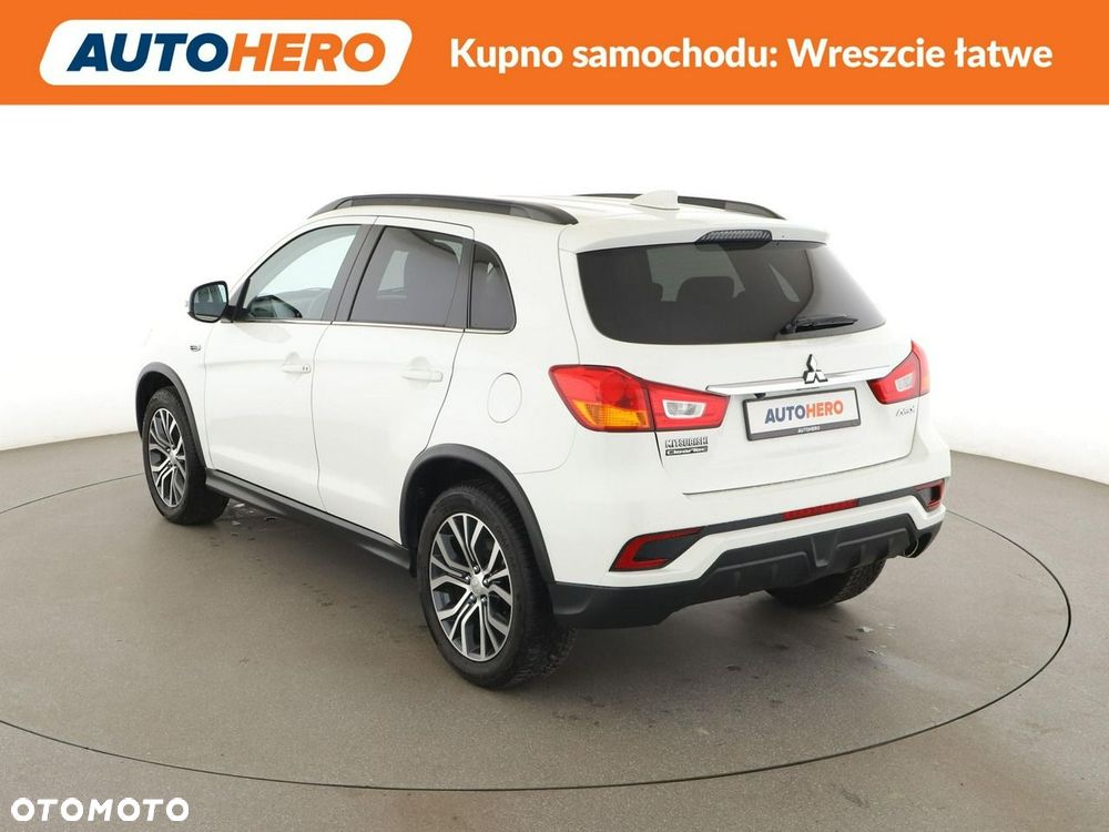 Mitsubishi ASX - 5