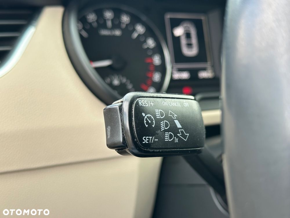 Skoda Octavia 2.0 TDI Elegance - 30