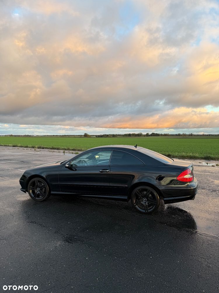 Mercedes-Benz CLK - 6