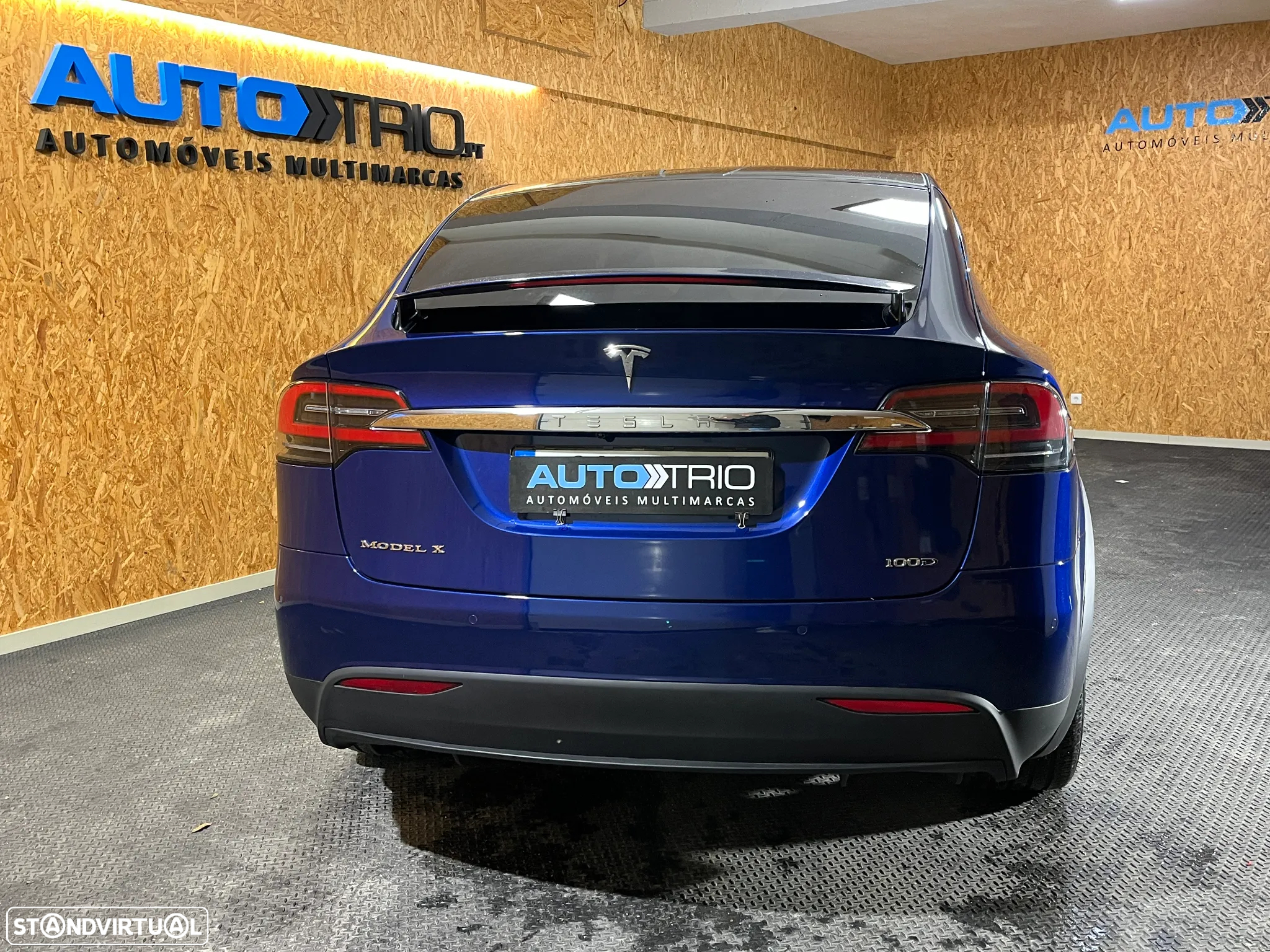 Tesla Model X 100D - 5