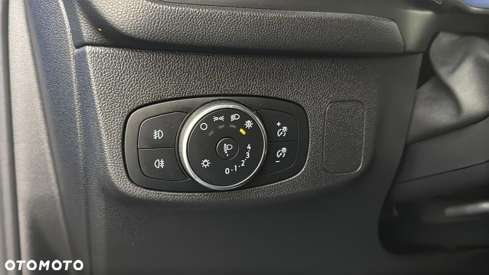 Ford Focus 1.5 EcoBlue Titanium X - 28