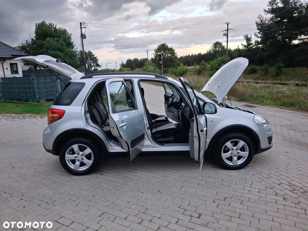 Suzuki SX4 1.6 Premium 4WD - 20
