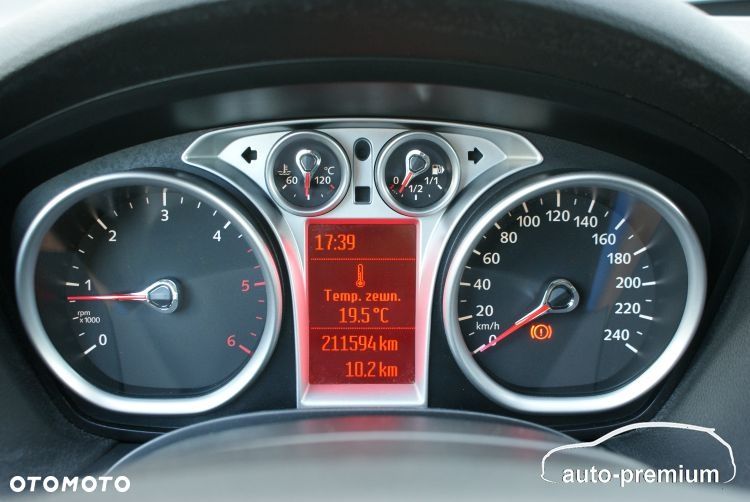 Ford Kuga 2.0 TDCi 4x4 Titanium - 9