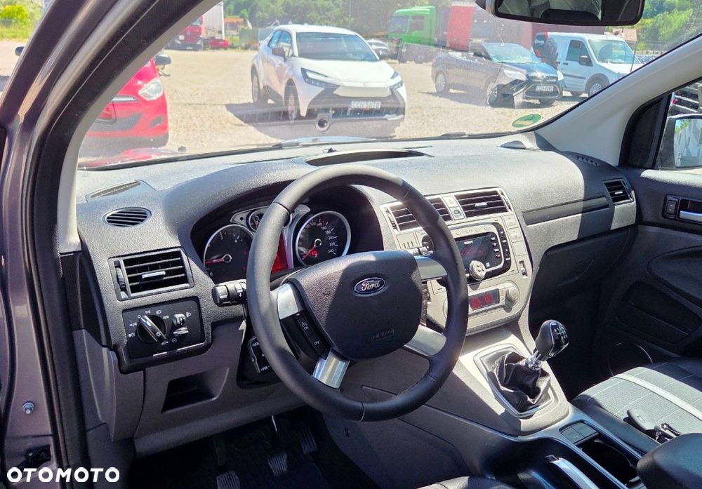 Ford Kuga - 6