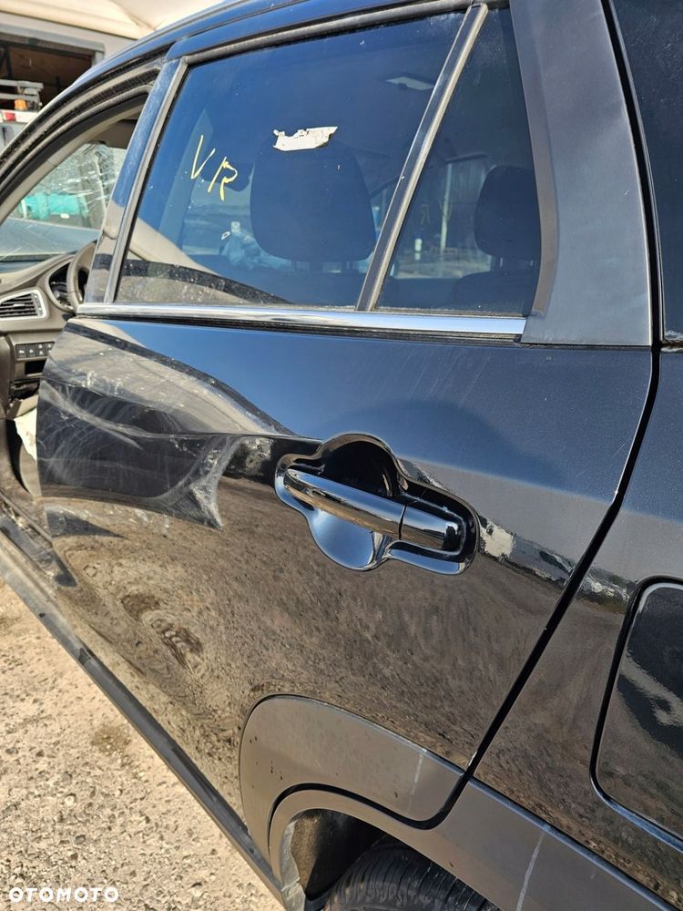 SUZUKI SX4 S-CROSS DRZWI LEWE TYLNE LEWY TYŁ KOLOR ZCE 2023R - 3