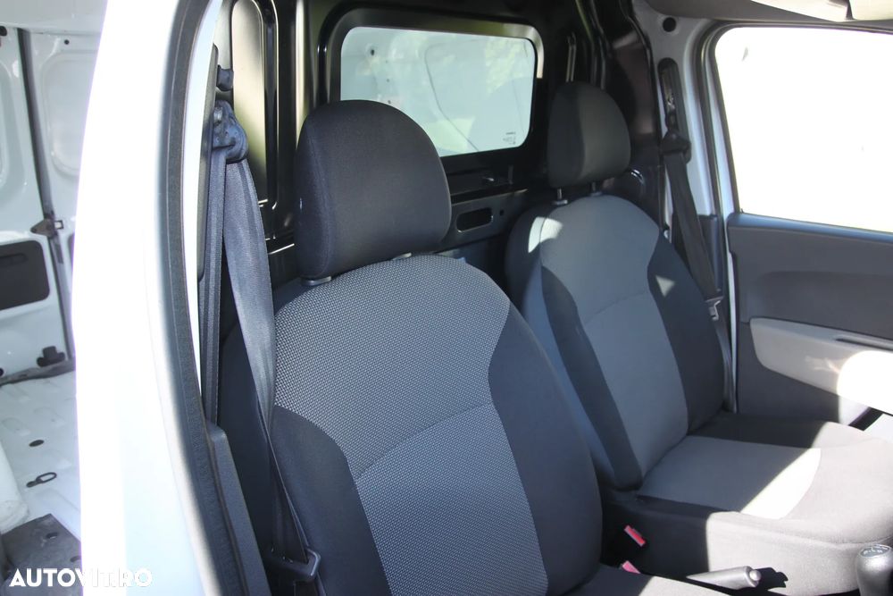 Dacia Dokker 1.5 dCi 90 CP Laureate - 28