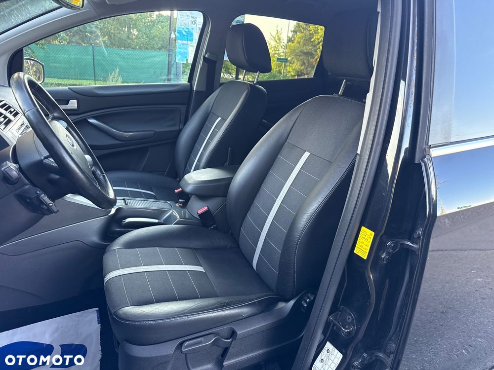 Ford Kuga 2.5 4x4 Titanium - 18