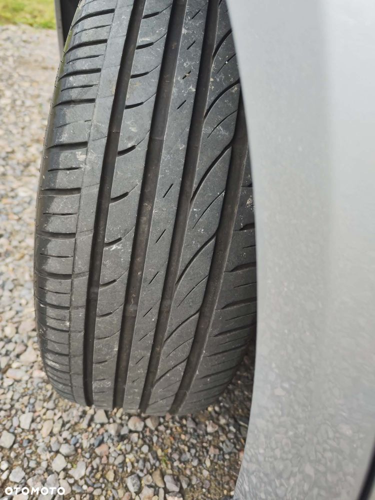 Citroën DS4 BlueHDi 120 Urban Show - 38