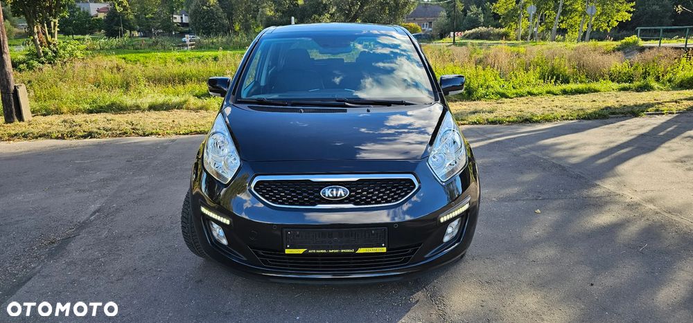 Kia Venga - 10