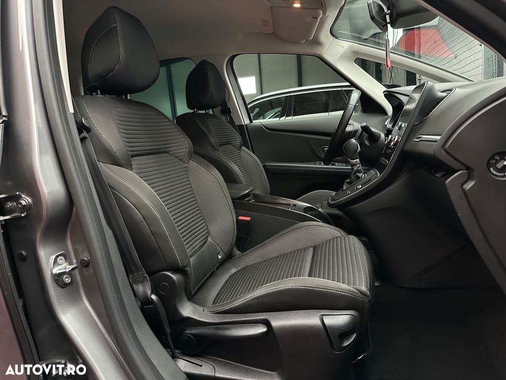 Renault Scenic BLUE dCi 120 EDC BUSINESS EDITION - 26