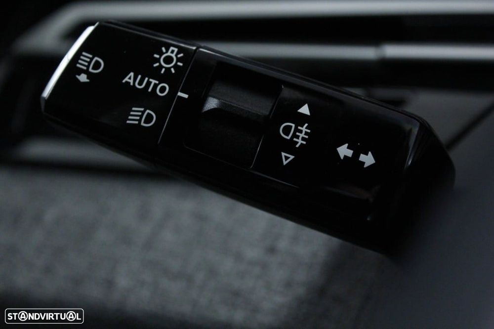 Peugeot 3008 1.2 Hybrid Allure e-DCS6 - 25
