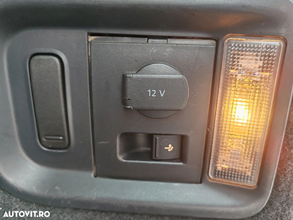 Volkswagen Sharan 2.0 TDI DSG (BlueMotion Technology) Highline - 38