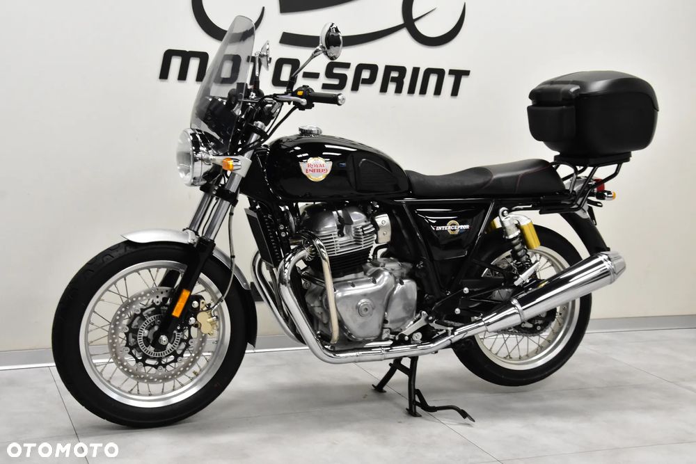 Royal Enfield Interceptor - 4