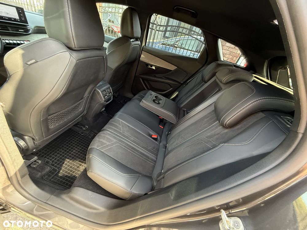 Peugeot 3008 1.5 BlueHDi GT Pack S&S EAT8 - 32