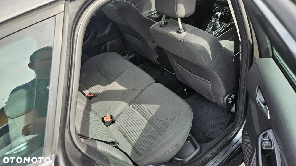 Ford Focus 1.0 EcoBoost Titanium - 12