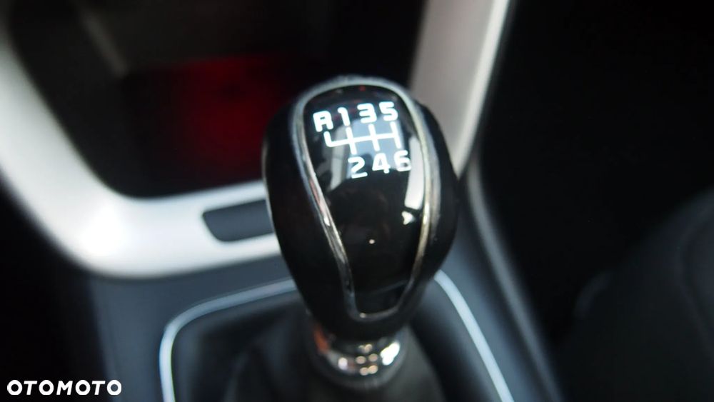 Kia Ceed 1.4 CVVT Dream Team Edition - 10
