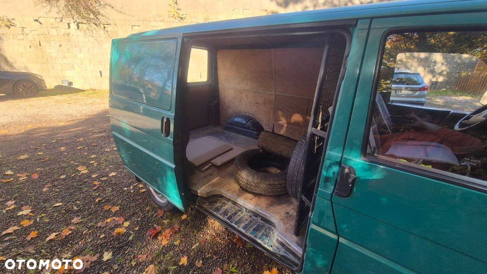 Volkswagen Transporter - 5