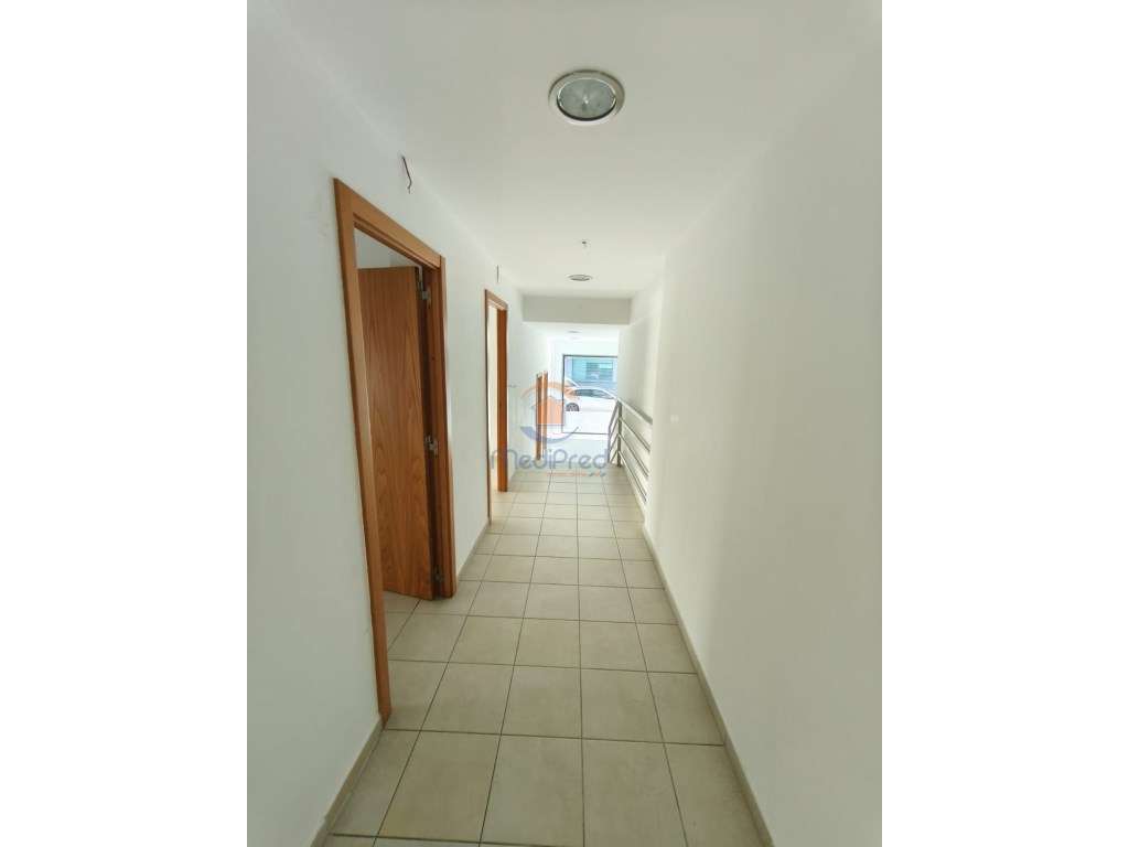 Loja com 152m² na Quinta da Memória | Odivelas - Grande imagem: 4/14