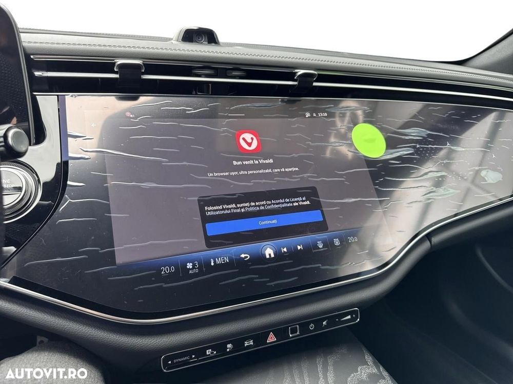 Mercedes-Benz E 300 4MATIC Aut. - 24