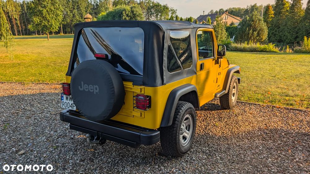Jeep Wrangler - 8