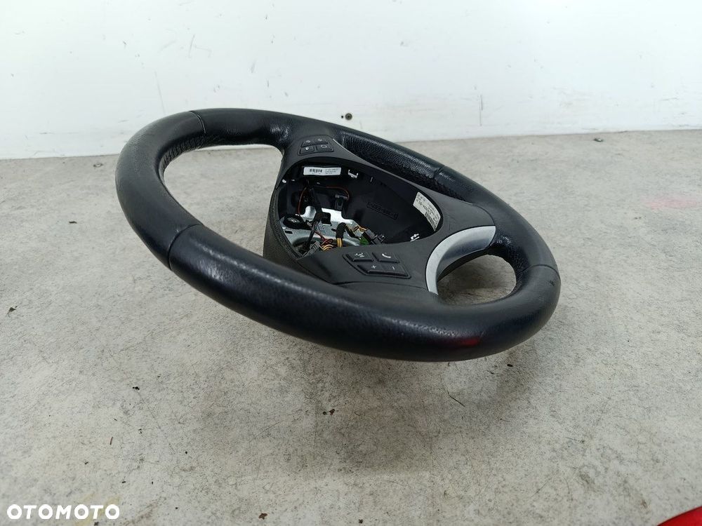KIEROWNICA BMW 3 E91 6769894-01 2.0 D 318d - 3
