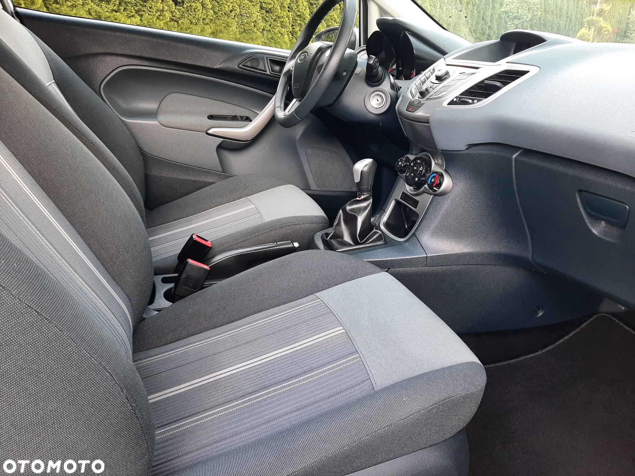 Ford Fiesta 1.25 Ambiente - 16