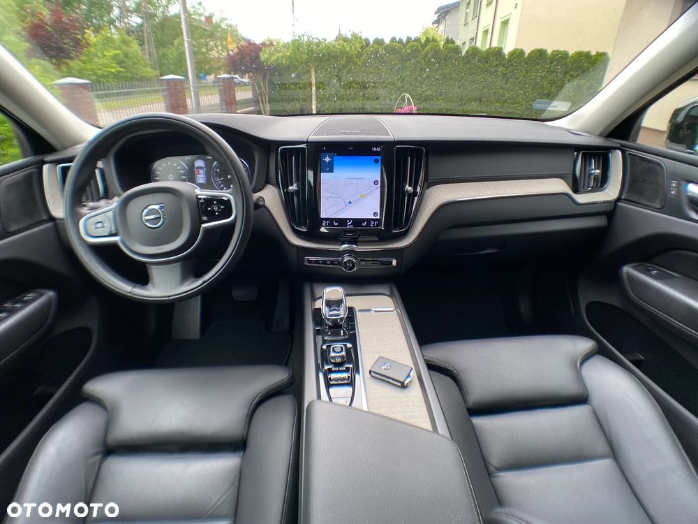 Volvo XC 60 B5 B AWD Inscription - 4
