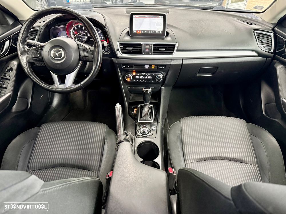 Mazda 3 Hatchback - 7