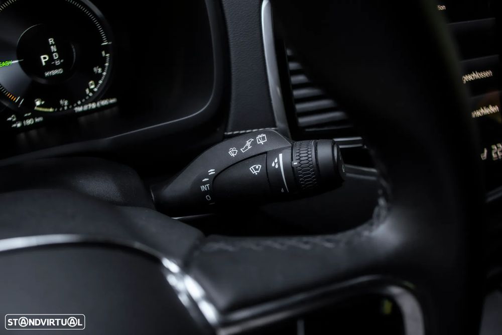 Volvo XC 90 2.0 T8 PHEV Plus Dark AWD - 17