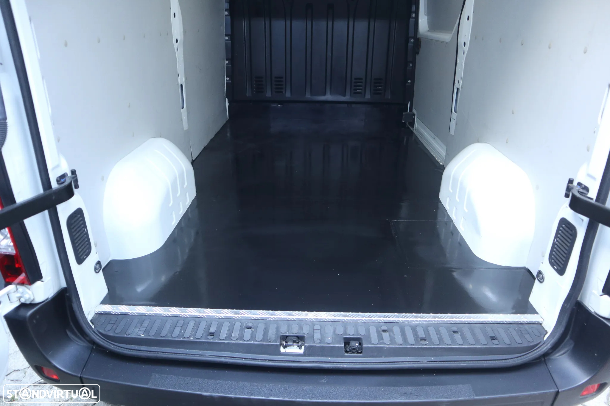 Renault Master 2.3 dCi 110 L2H2 - 10