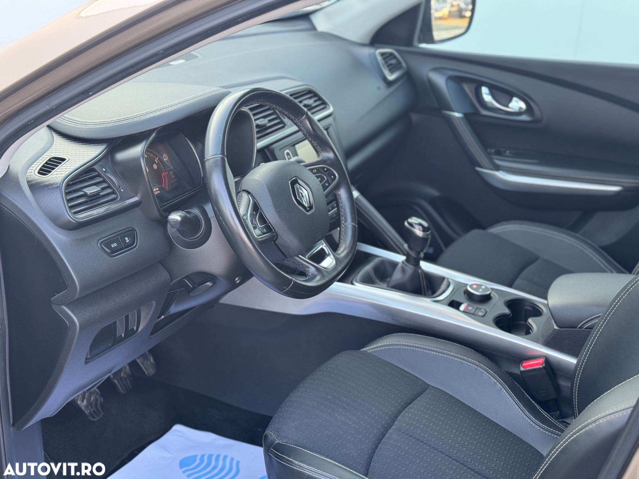 Renault Kadjar Energy TCe 130 Bose Edition - 8