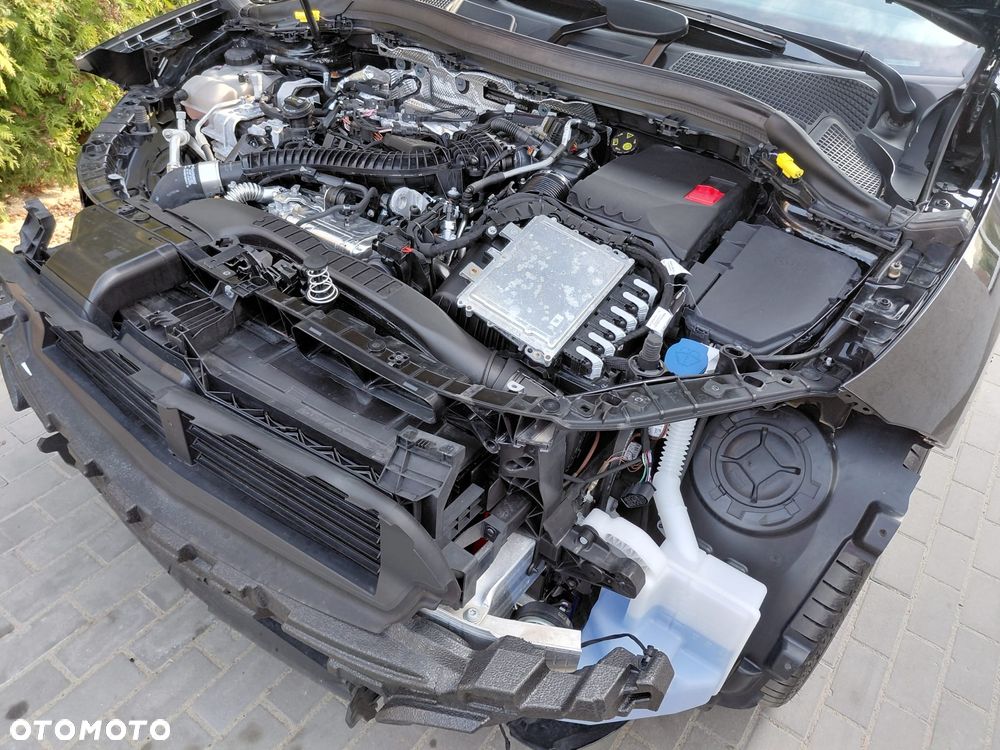 Mercedes-Benz GLA - 18