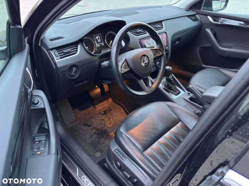 Skoda Octavia 2.0 TDI 4x4 Style DSG - 19