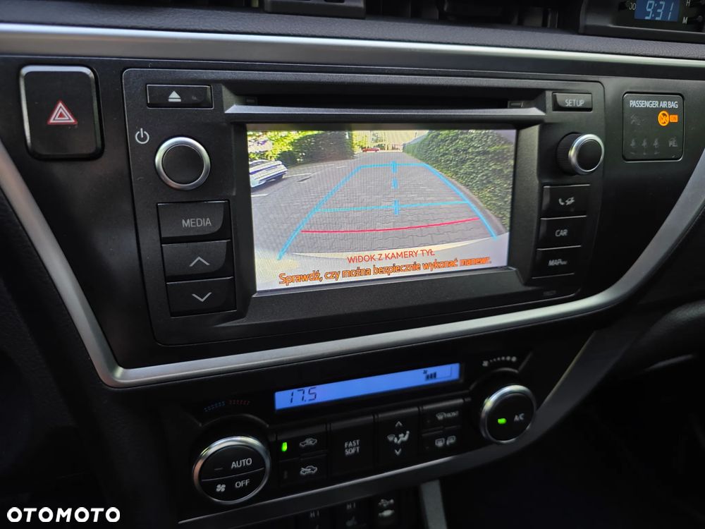Toyota Auris - 33