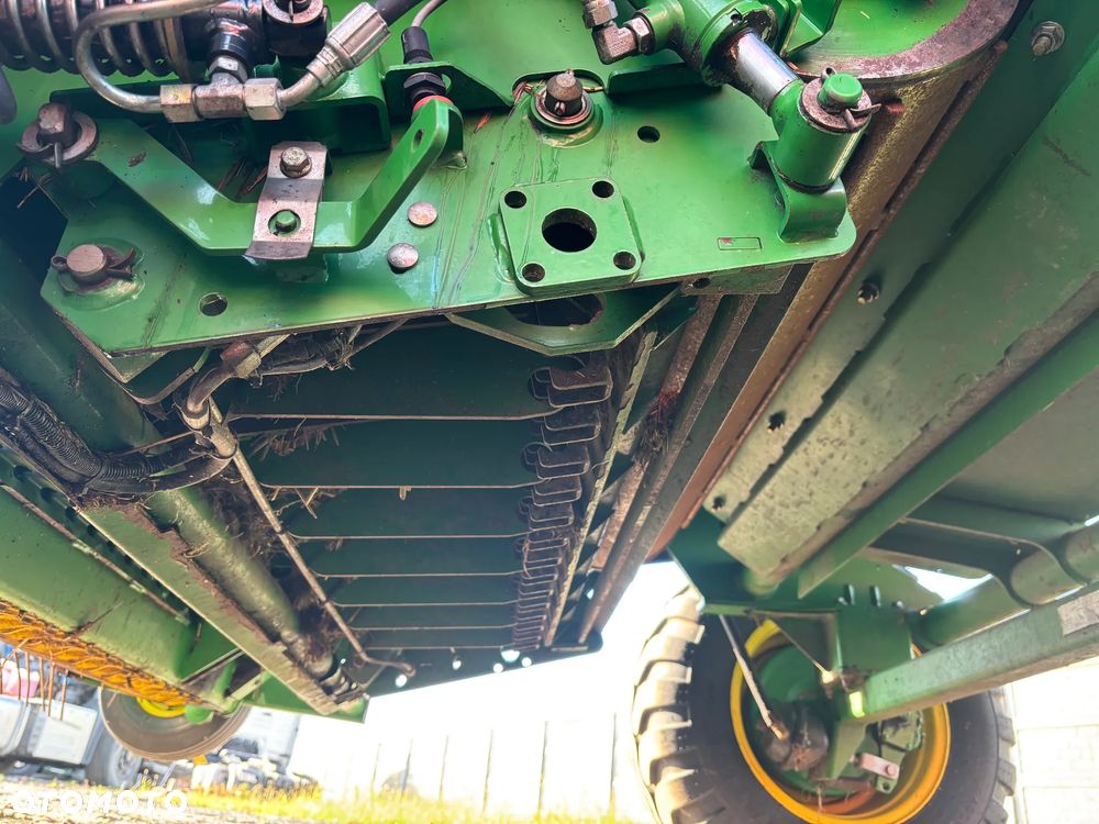 John Deere 2012 JOHN DEERE 864P - 10