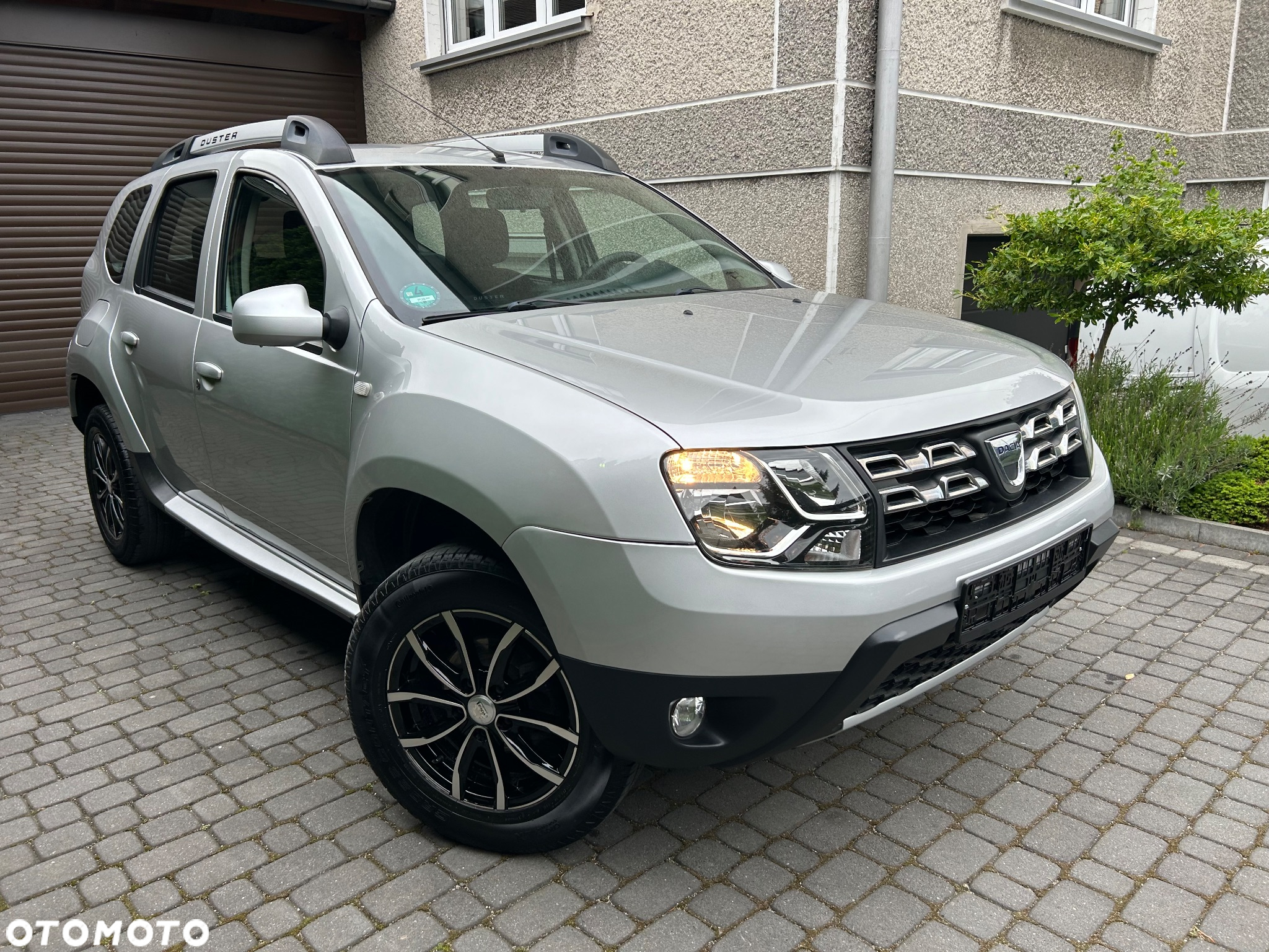 Dacia Duster 1.6 16V 4x2 Prestige - 3