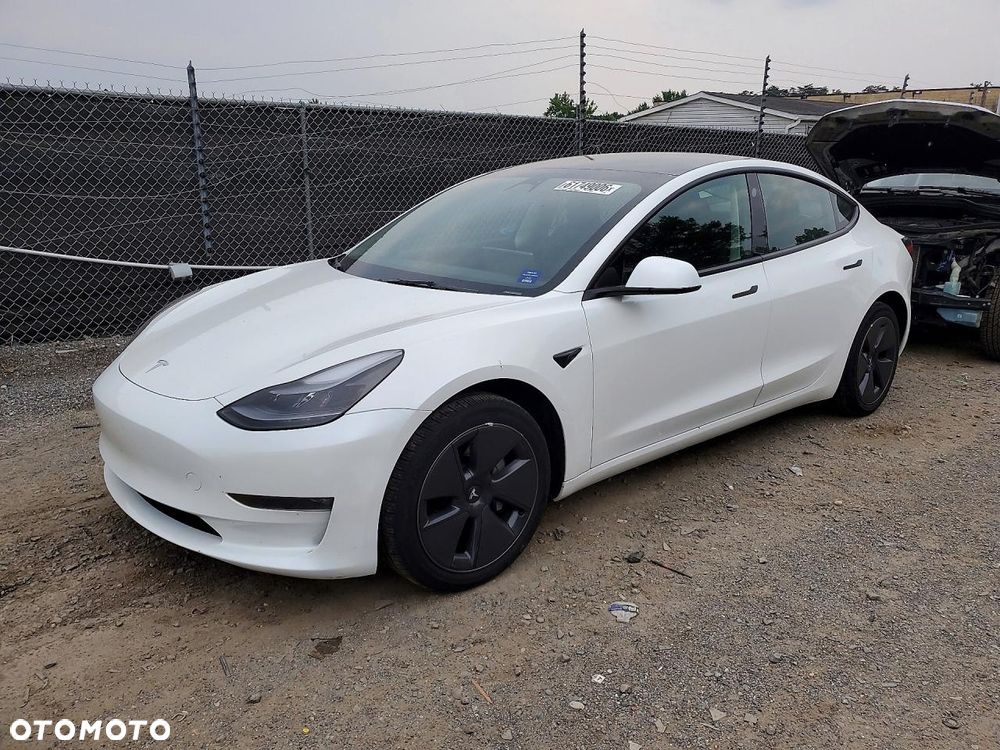 Tesla Model 3 Langstreckenbatterie Allradantrieb Dual Motor