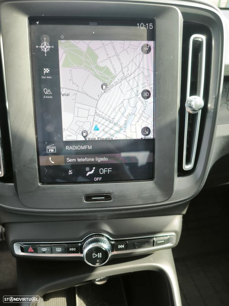 Volvo XC 40 1.5 T3 Tech Edition - 24