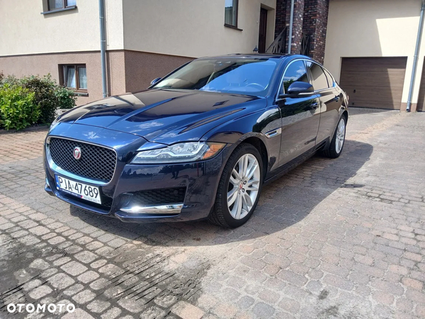 Jaguar XF