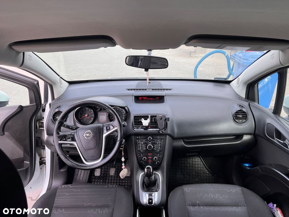 Opel Meriva - 13