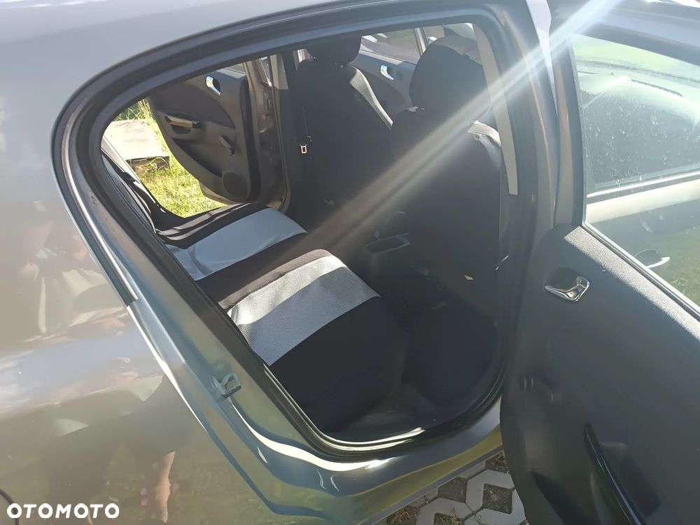 Opel Corsa 1.2 16V Edition / Active - 8