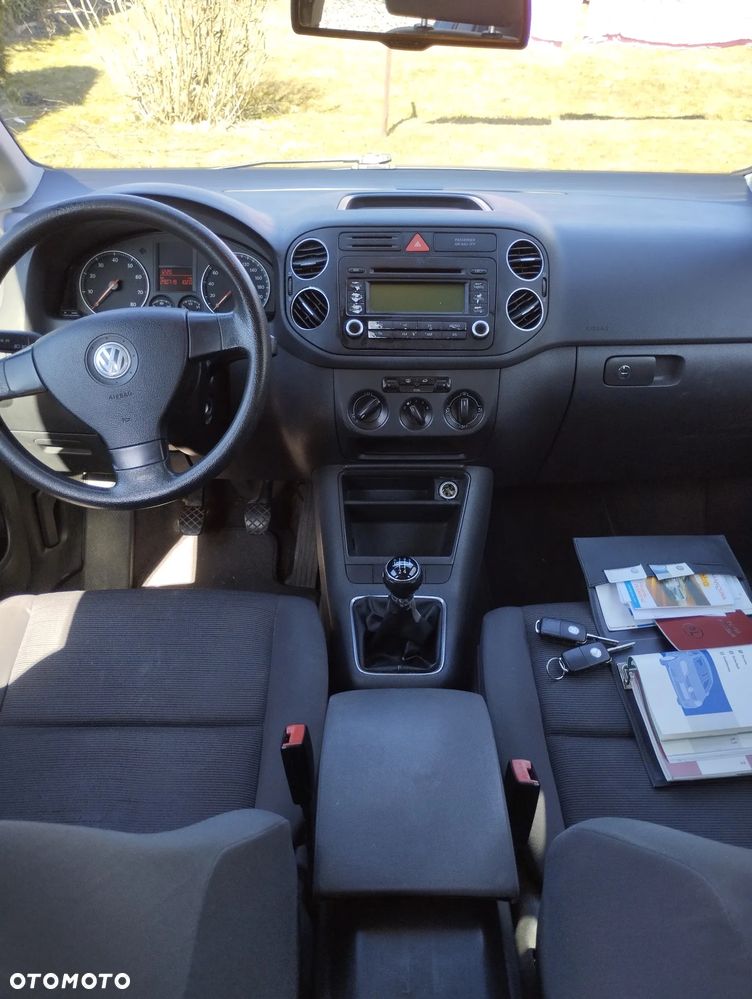 Volkswagen Golf Plus - 9