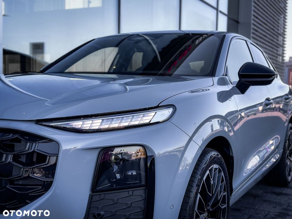 Audi Q3 Sportback - 5